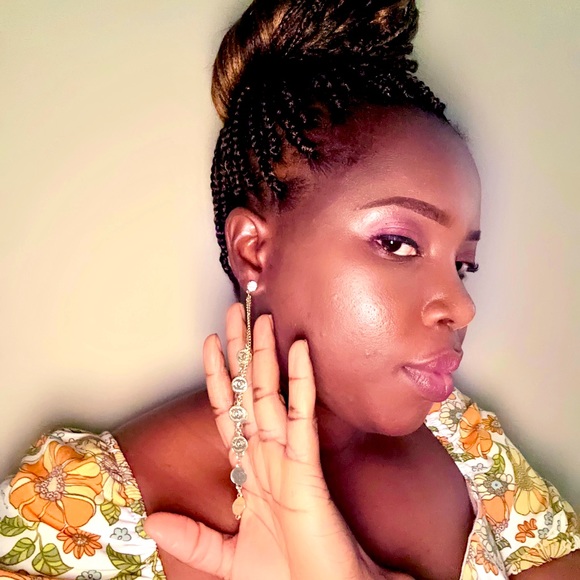 New Gold plated 18 carat durable earrings and necklace pendant. - Picture 4 of 4